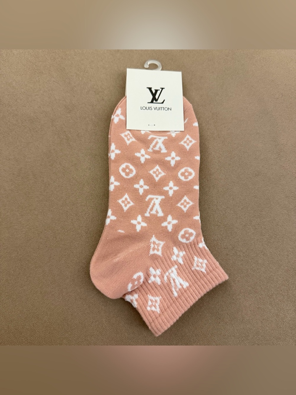 NWT Premium Designer Monogram Ankle Socks  Dusty Rose / White